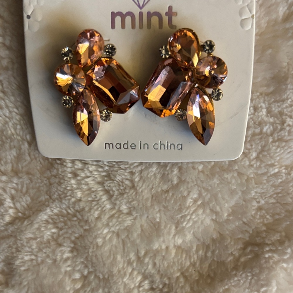 Mint Amber Crystal Cluster Earrings in Gold Tone
